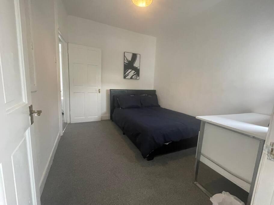 3 Bedroom House In Dartford Esterno foto
